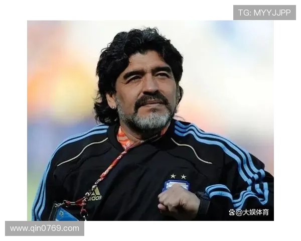 全场惊叹的足球明星展现超凡技艺引发球迷热烈追捧与赞叹