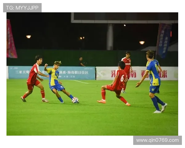 足球明星滑跪瞬间精彩瞬间定格展现激情与荣耀的完美结合